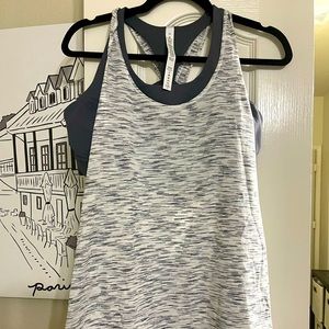 Lululemon exercise tank with built in bra
